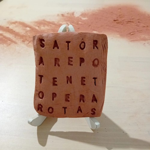 Sator arepo tenet rotas magic - sator,